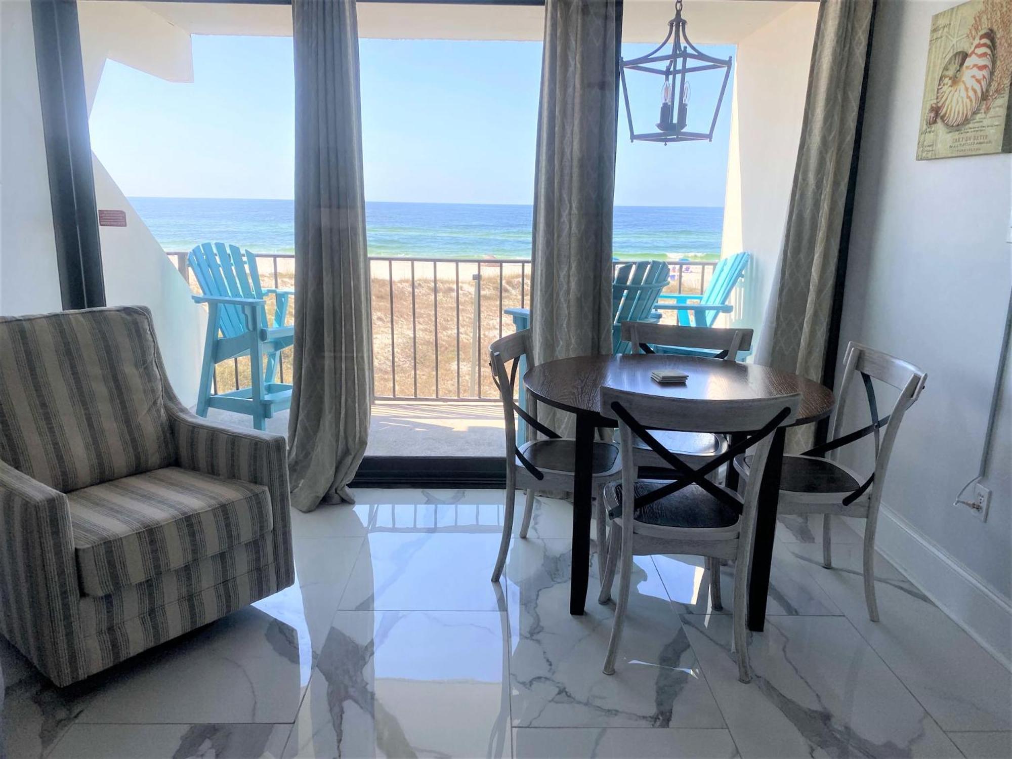Island Winds East 202 By Albvr - Beautifully Renovated Beachfront Condo & Steps Away From Hangout & More! Gulf Shores Exteriér fotografie
